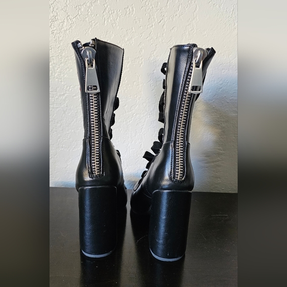 Poster GRL Boho Grunge Embroidered Rose Heels Boots, size 6 - Picture 5 of 9